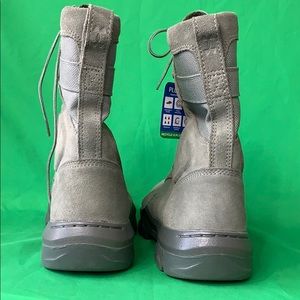Under Armour Shoes - NEW Under Armour Boots Size 11 Under Armour Shoes - NEW Under Armour Boots Size 11